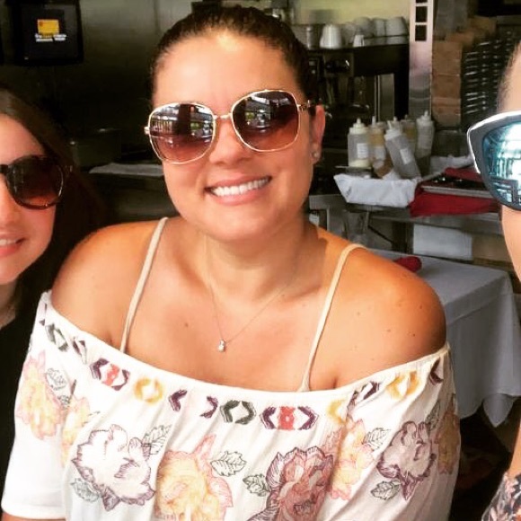 Meet your Posher, Emily - Picture 1 of 1